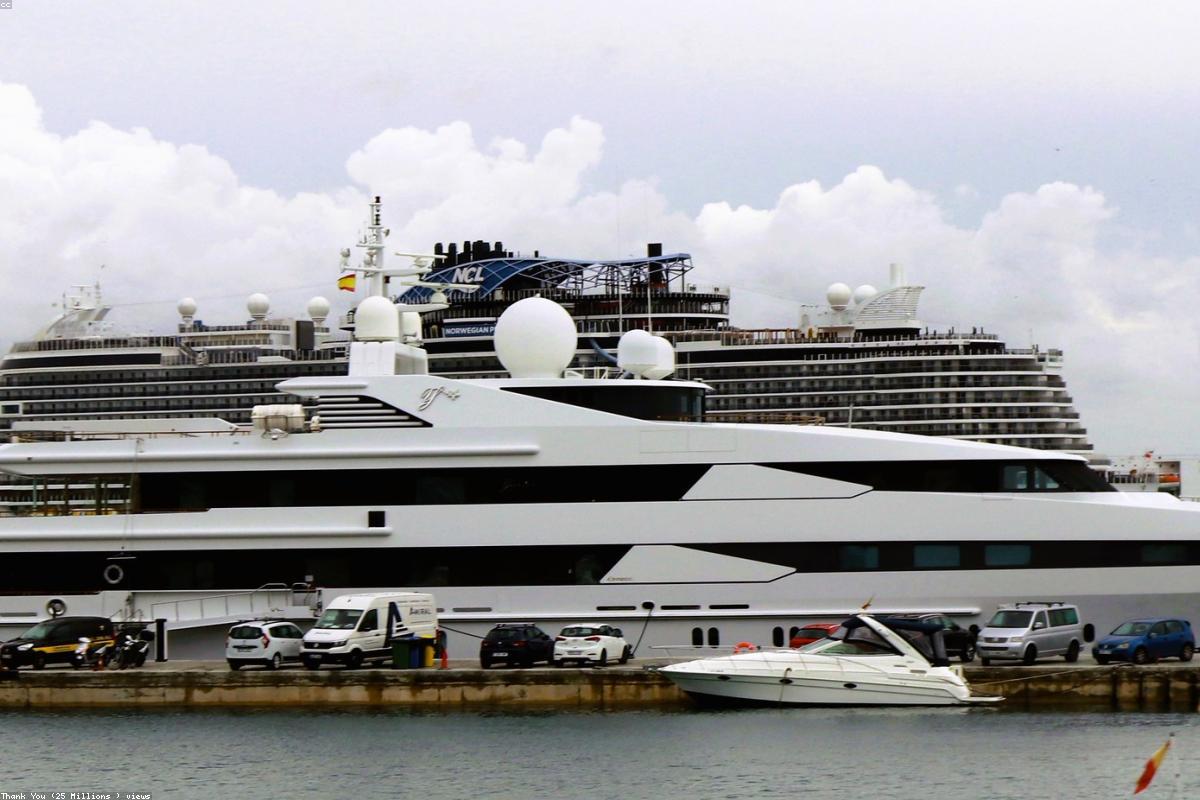 Glen Powell wealth profile