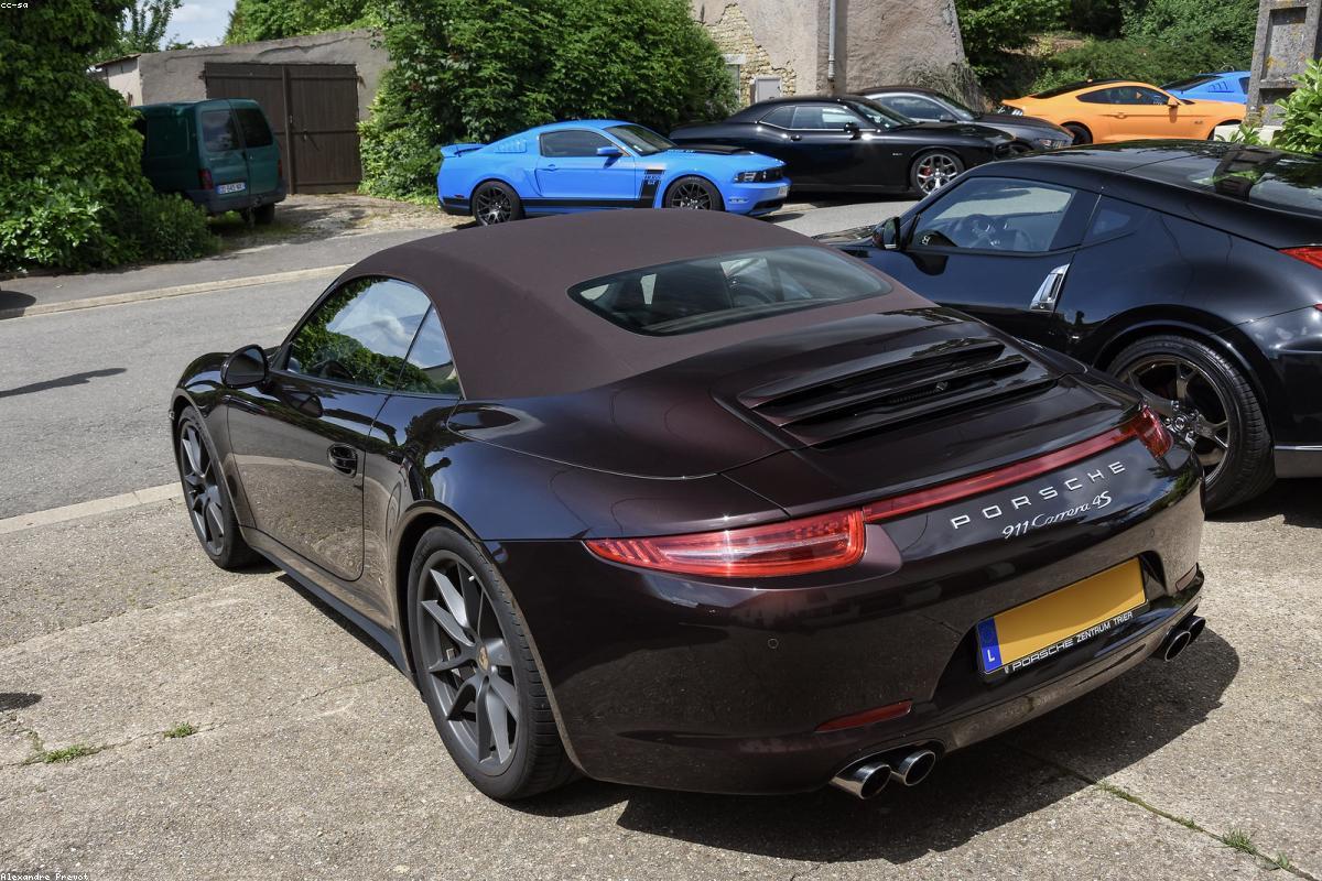 Mitt Romney wealth profile