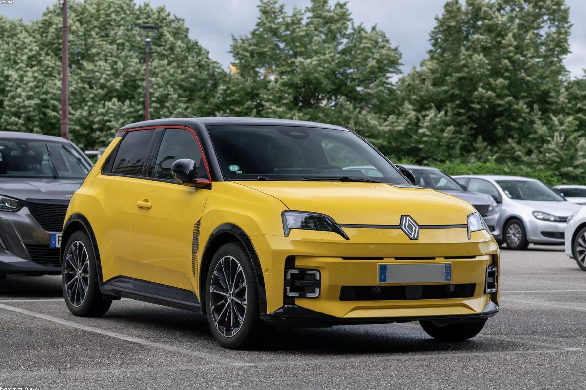 Queen Mary Denmark wealth profile