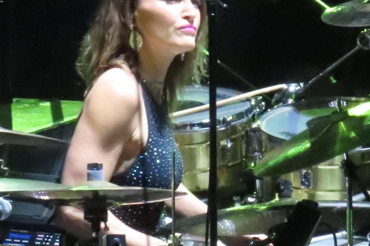 Rihanna wealth profile