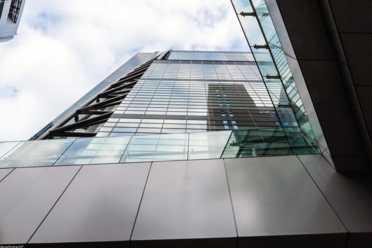 Sam Bankman-fried - Net Worth and Financial Profile