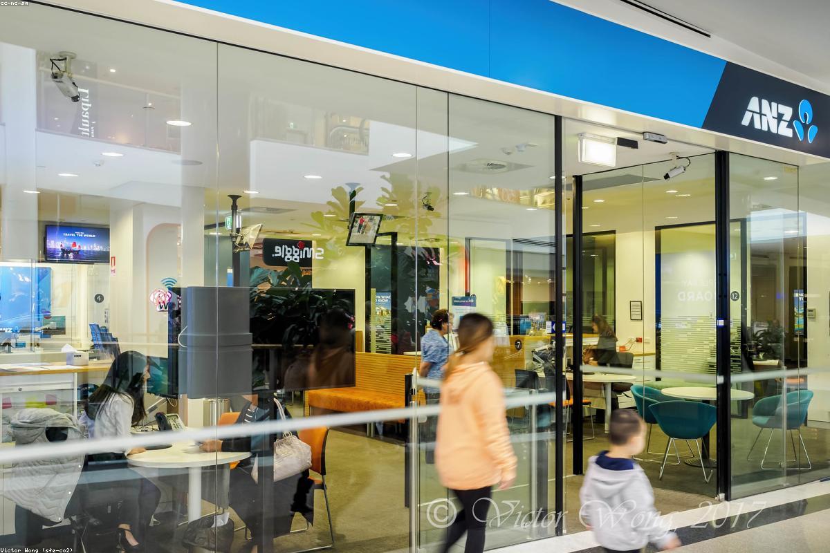 Tony Pollard wealth profile