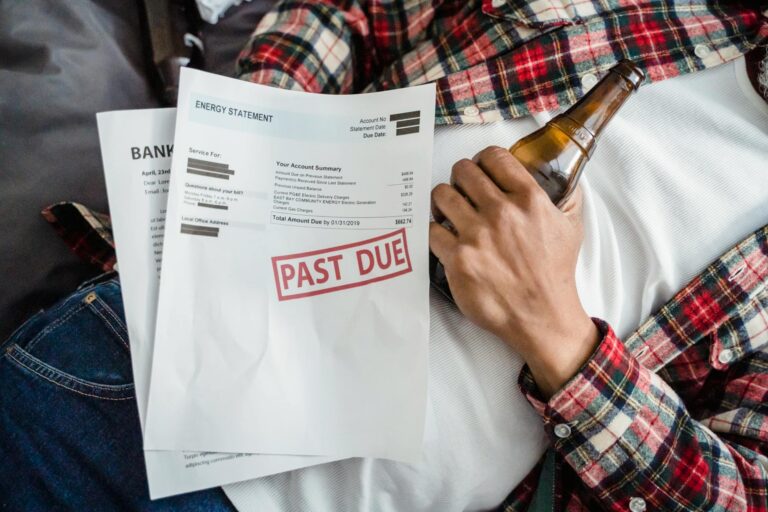 Is Samuel L Jackson in Debt - Featured image