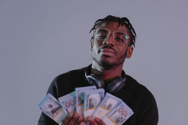 What Is the Net Worth of Lil Wayne - Featured image