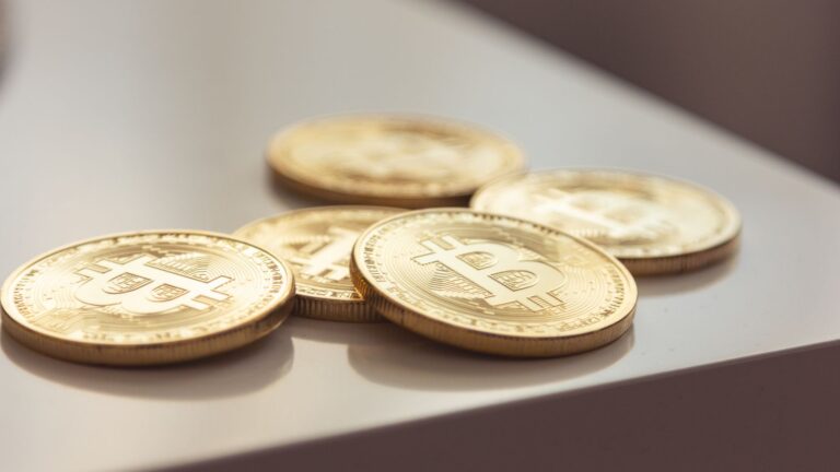 Bitcoin Faces Inevitable Decline According To Prominent Investor Jeremy Grantham Prediction - Featured image