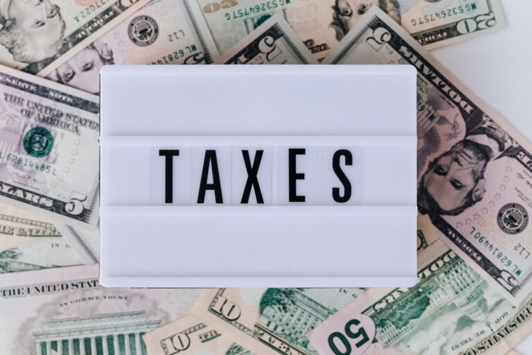 Federal Tax on Ultra-Rich Gains Momentum as State Tax Blocked - Featured image