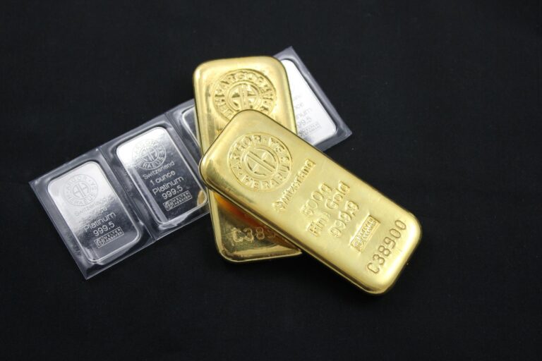 Fortune Brands Chief Executive Appointment Gets Backing From Activist Investors - Featured image