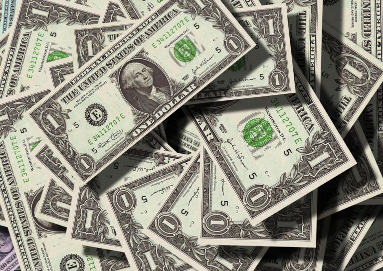How Much Money Does Khabib Nurmagomedov Have - Featured image