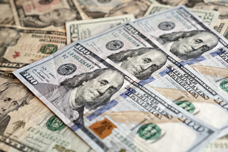 Is Roger Federer Richer Than Their Parents - Featured image