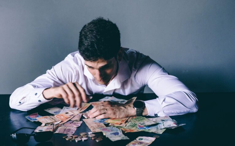 Riz Ahmed Financial Problems and Money Issues - Featured image