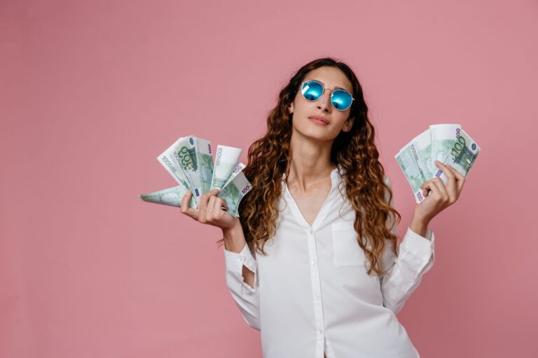 Taylor Swift's Fortune Reaches $2 Billion: Leading All Music Industry Earners - Featured image